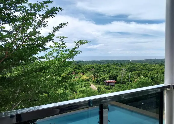 Camotes White House *
