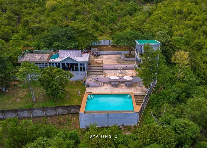 Camotes White House